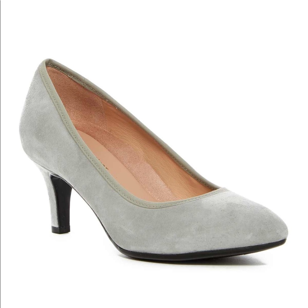 NEW Naturalizer Pointed Toe Pump